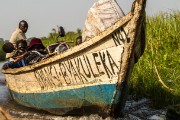 Transportation by boat : 2014 Uganda
